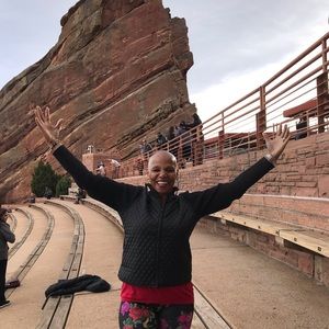 Meet your Posher, Adrianne